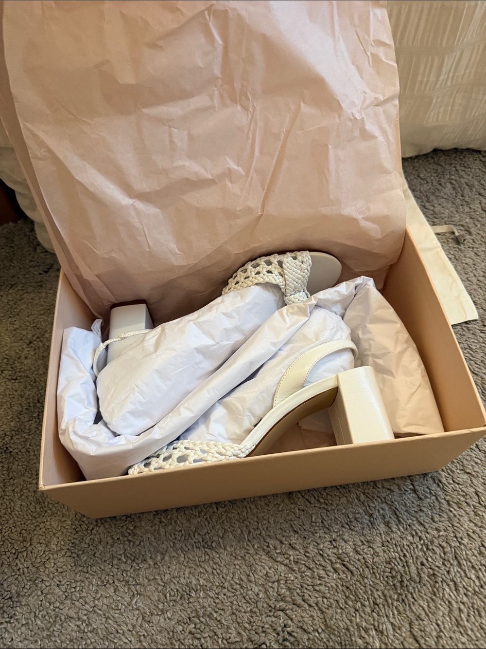 Alexandre Birman Ivory Woven Slingback Heels - Picture 4 of 5